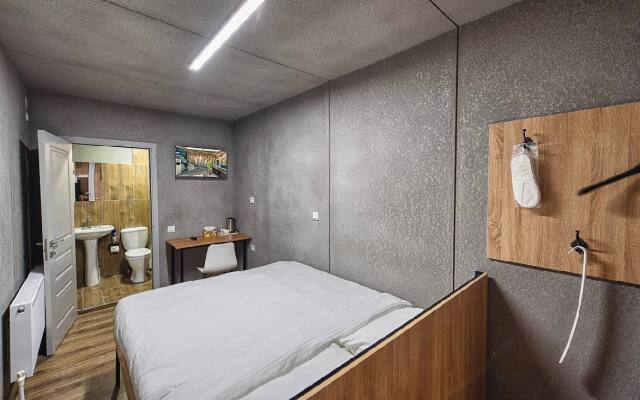 Iksa Hotel