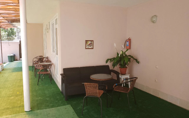 Artem Guest House