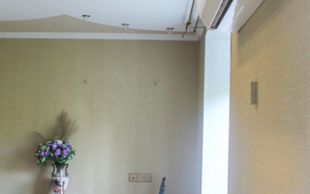 Na Ulitse Zhukovskogo 10 Flat