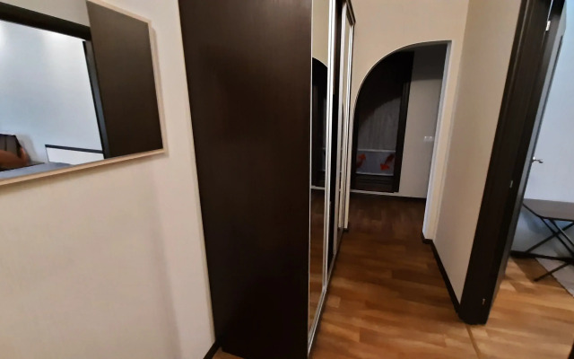 Апартаменты Нововартовская