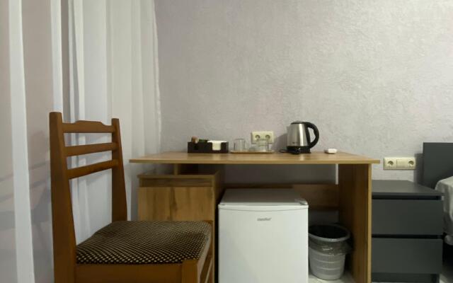 Tri Bogatyrya Apart Hotel