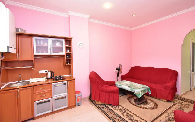 Apartment in Saryan Street Flat
