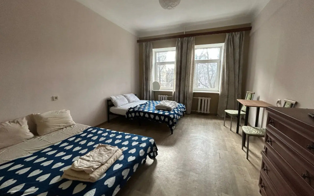 U Parka Pobedy Guest House