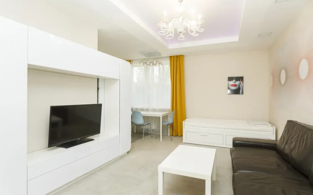 Studiya v Chastnom Dome s Basseynom i Spa Kompleksom Apartment