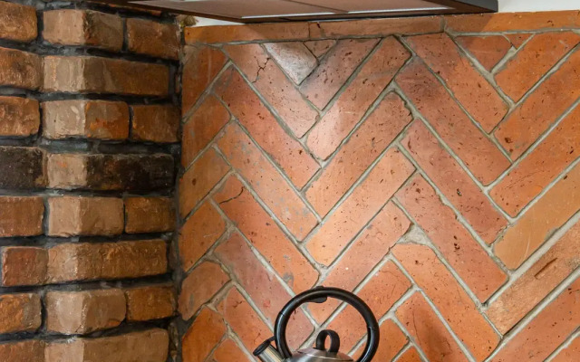 M1C Lyuks Apartments