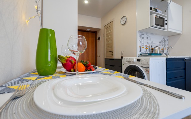Uyutnaya studiya na prospekte Kosmonavtov Apartments