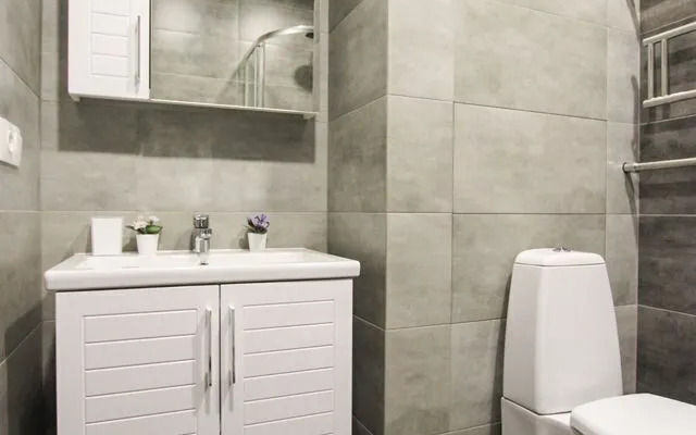 Квартира на Героев 18