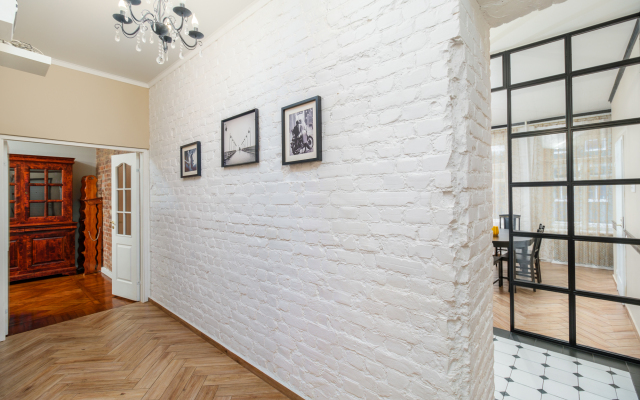 Апартаменты Лофт у Площади Восстания 3 спальни