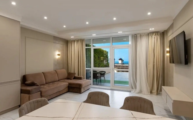 Квартира с теpрaсой и двумя спaльнями - Лазурный берег 2