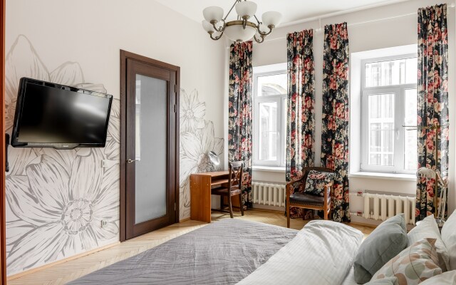 Апартаменты Петербургская Квартира в Центре на Марата