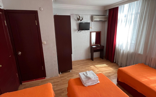 Red White Hotel