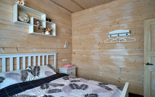 Kottedzh s saunoy ryadom s Petergofom Private house