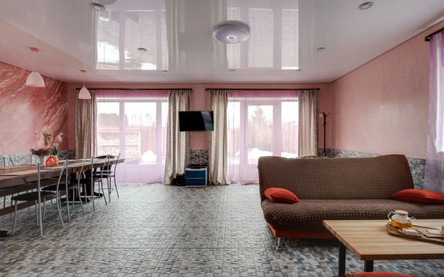 Частный дом Shagal Chalet 2