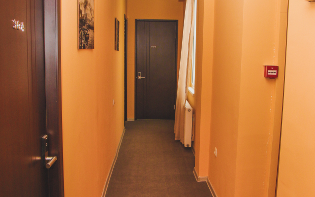 Rogas Home Hotel