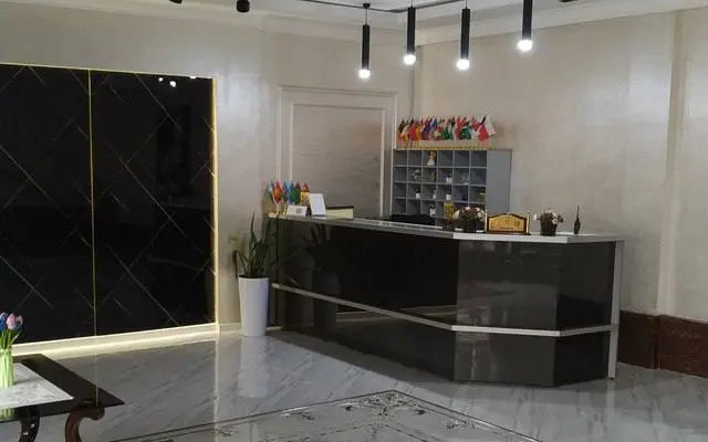 Grand Avenue Hotel