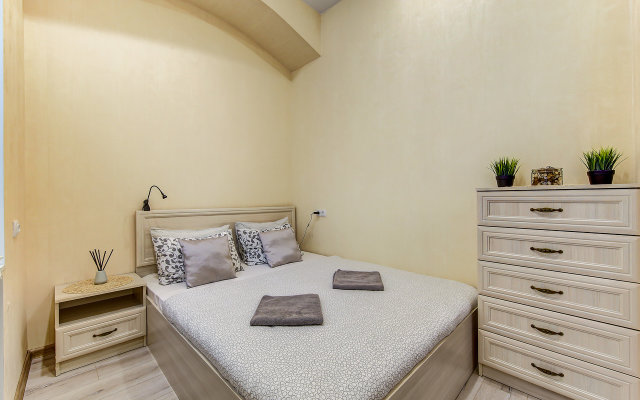 Апартаменты 5 минут до Невского светлая в центре - фото 3