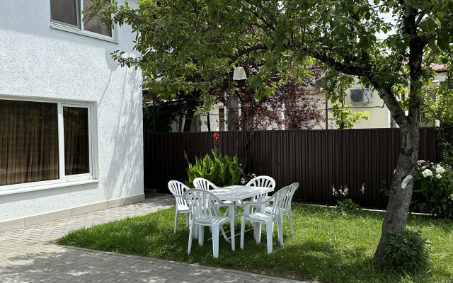 Beliy Dom Private House