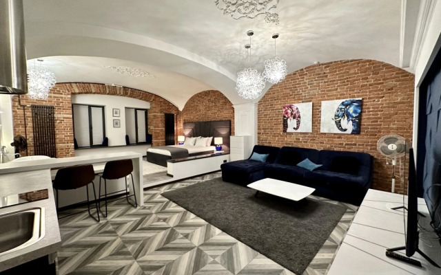 LITEINY  Royal Apartments