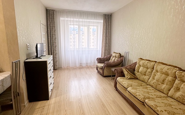 Квартира Двухкомнатная квартира на Радужном