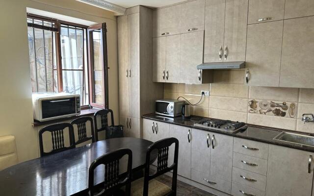 Hostel Favorit