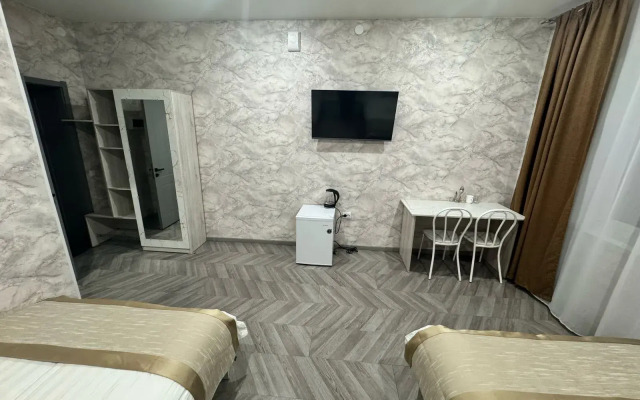 Ararat Hotel