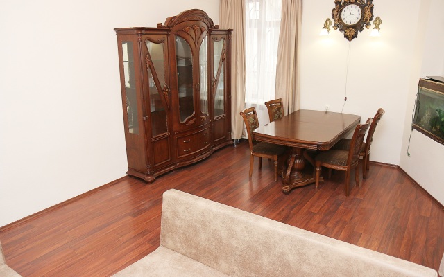 Ot Russkoj Sluzhbyi Servisa Guest House
