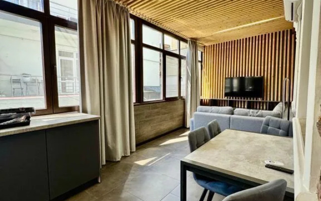 Na Nizhneimeretinskoy 143 Flat