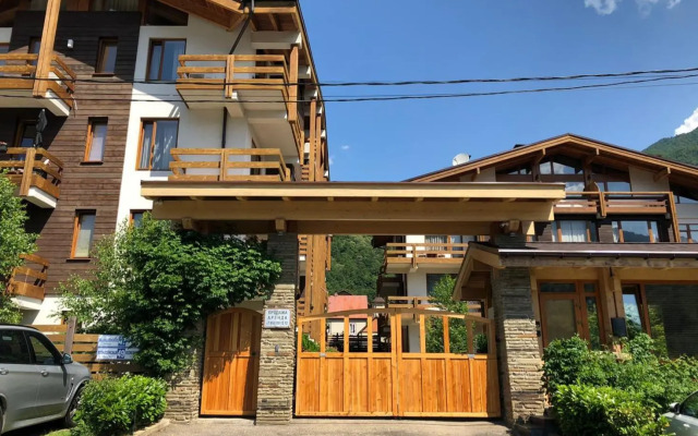 Апартаменты на Вознесенской 4