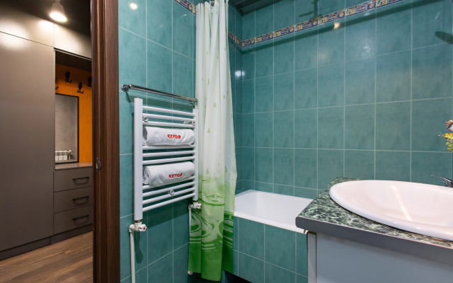 KeyGo #0034, 1 Bedroom, Balcony, City Center Apartments