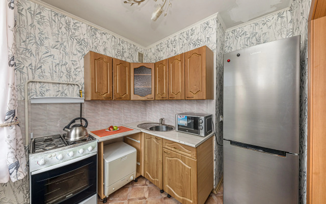 Redisson Blyu Zhdyot Svoikh Gostey Flat