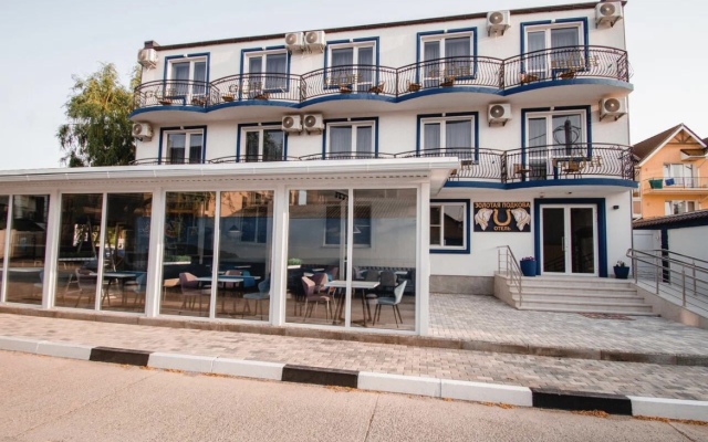 Zolotaya Podkova Hotel
