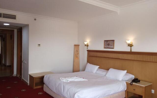 Regency Pyramids Hotel