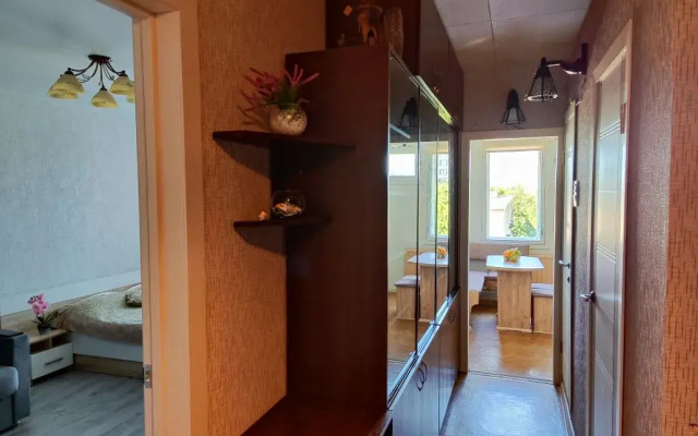 U Metro Leninskiy Pr. Flat