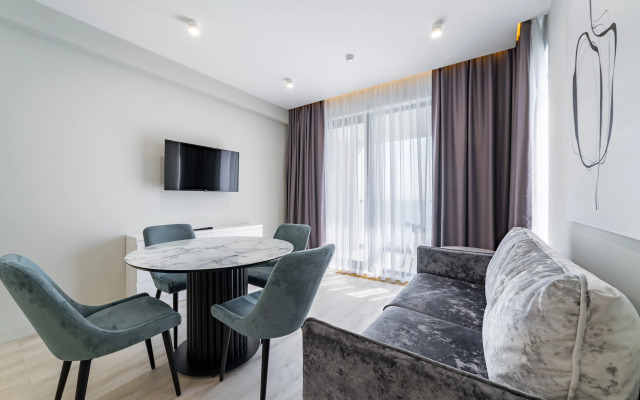 Apartments Luchezarny 1