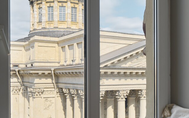 Апартаменты Напротив Казанского Собора