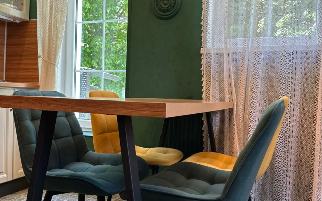 Tropicano Roskoshnye Dvukhkomnatnye s Shikarnoy Sobstvennoy Terrasoy Apartments