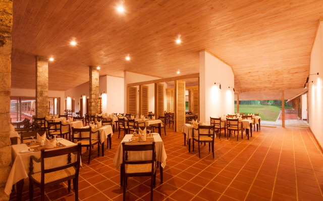 EKHO Sigiriya - 700 meters to Sigiriya Rock