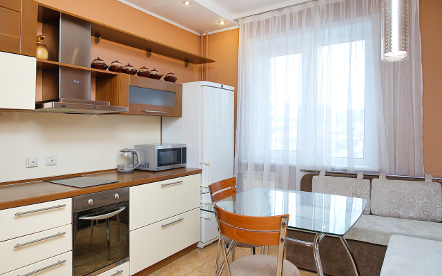 Dvukhkomnatnaya V Tikhom Zelenom Dvorike Flat