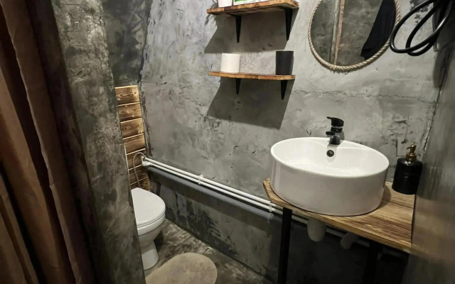 Частный дом Уютный у Реки с Чаном в Современном Стиле