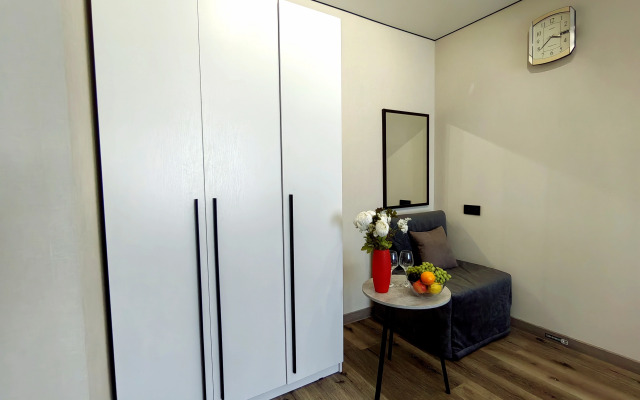 Stilnaya I Uyutnaya Ryadom S Tsentrom Flat
