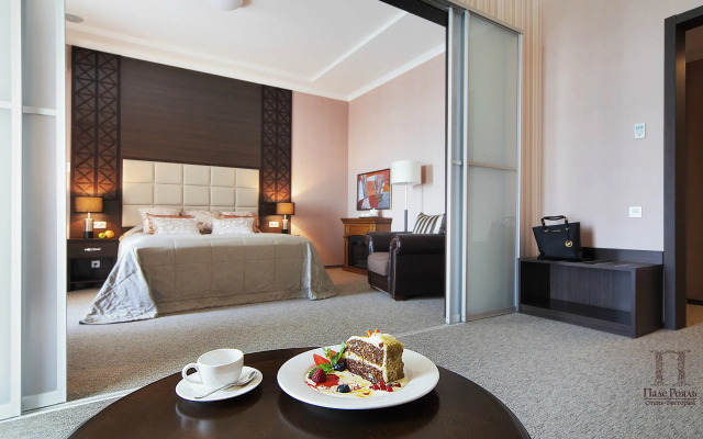 Отель Пале Рояль