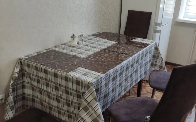 Prostornyie Na Artillerijskoj Apartments
