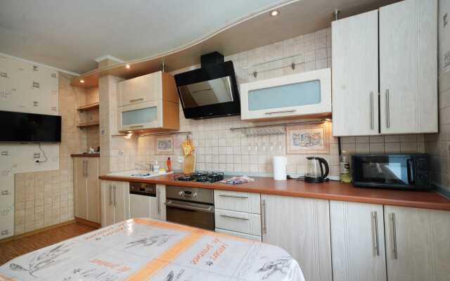 V Tikhom Rayone Goroda Flat