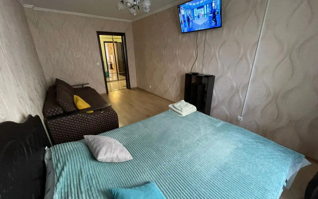 Odnokomnatnaya S Balkonom Flat