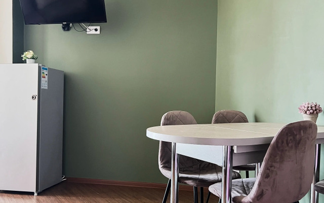 Апартаменты O.G.N.I. на Прапорщика Комарова 58