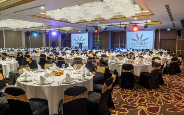 Aydinbey Queen's Palace & Spa - Ultra All Inclusive Resort