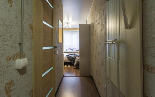 Gosti Lyubyat Na Sennoy Flat 2