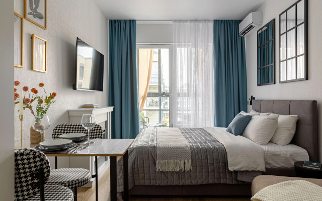 Апартаменты зеркальные в доме с бассейном в Сестрорецке