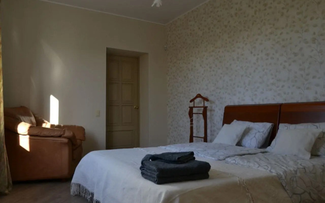V Zheleznovodske Private House