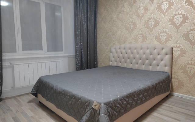 Krasnoarmeyskaya 12 Flat